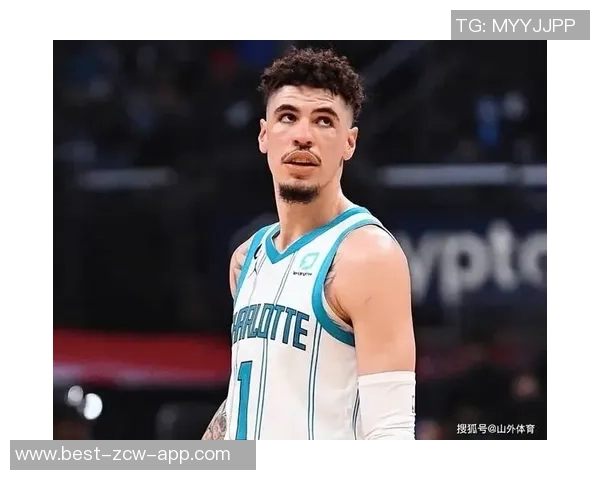 黄蜂主帅称三球替补愿意以任何方式助力球队胜利